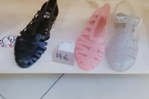 Zapatos en tienda de Barcelona