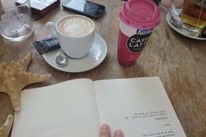 Kaiku Caffè Latte en restaurante Beach Haouse de Barcelona